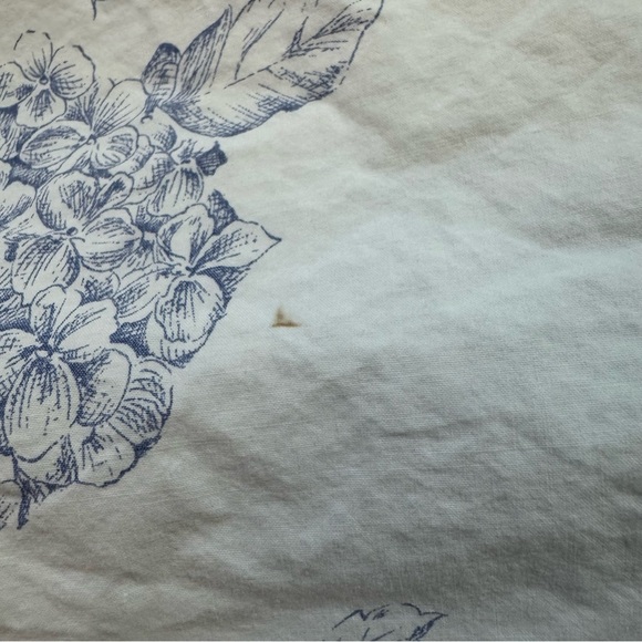 Paule Marrot French Toile Cotton Floral Blue and White Bedding Set Queen Duvet - Picture 4 of 5